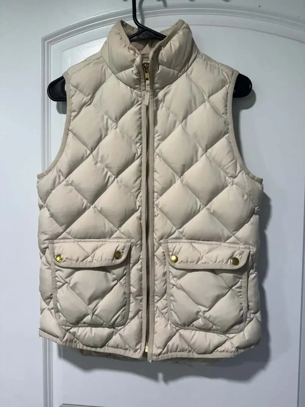 J.Crew Down Puffer Vest Cream Ivory Quilted Gold Snap Pockets Preppy XS
